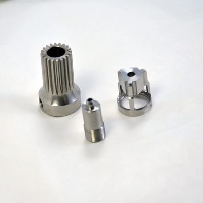 OEM CNC スタンレス・スティール・ハードウェア・パーツと加工のためのサービス